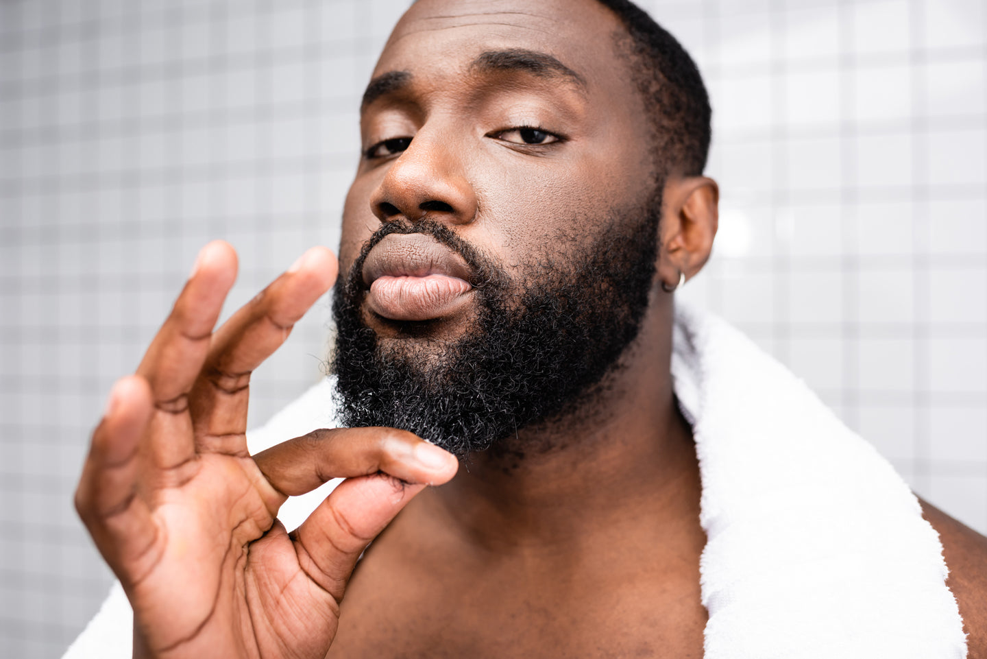 Have You Noticed That Your Beard Stopped Growing? Here's Why